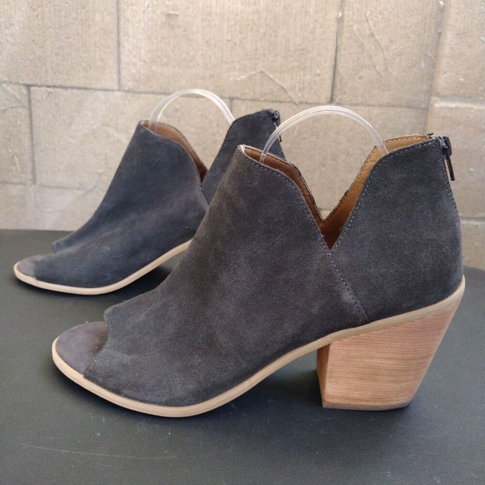 Susina Suede Heel Ankle Bootie Womens Size 12 Gray Peep Toe Wood Block Heel